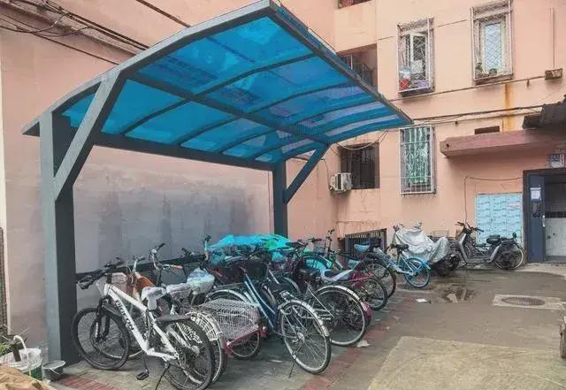 搭乱建居民想提升小区环境的愿望实现了凯发携手马竞赛事拆除700平方米私(图3)