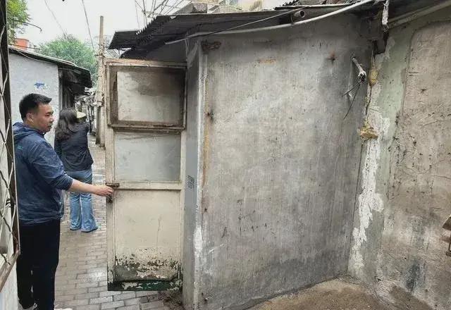 搭乱建居民想提升小区环境的愿望实现了凯发携手马竞赛事拆除700平方米私(图6)