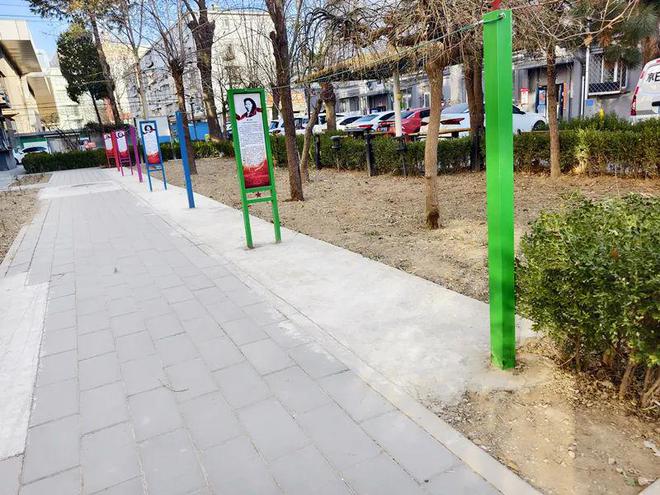 义这社区便民晾衣杆让居民省心省力→AG旗舰赞助马竞联赛晾晒有去处顺(图3)