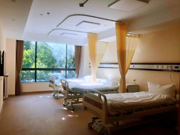 推荐重视老人情绪管理设施全、价格优快查询2025上海浦东新区慢性病半自理护理院(图4)